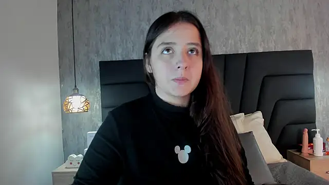 Sabrina Lennox online show from February 11, 2025, 7:27 pm