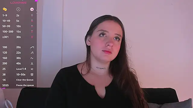 Sabrina Lennox online show from September 22, 2025, 1:13 pm