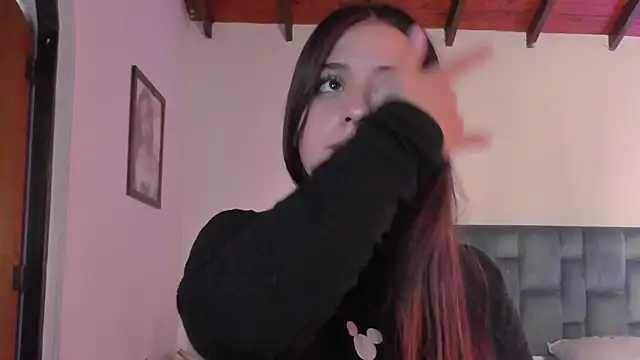 Sabrina Lennox online show from April 14, 2026, 1:22 am