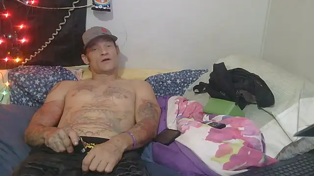 TheOneYouLove69 online show from October 9, 2025, 6:44 am