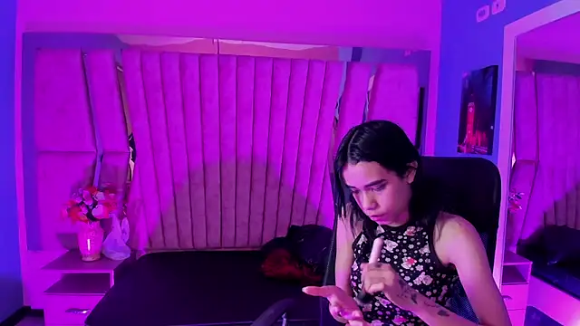 Jasmin Skinny online show from February 19, 2025, 9:17 am