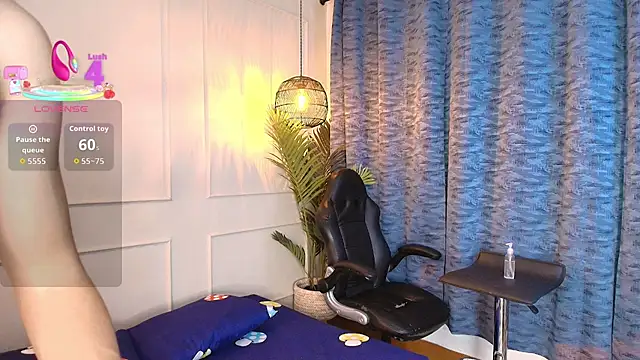 luandy online show from November 24, 2025, 7:24 pm