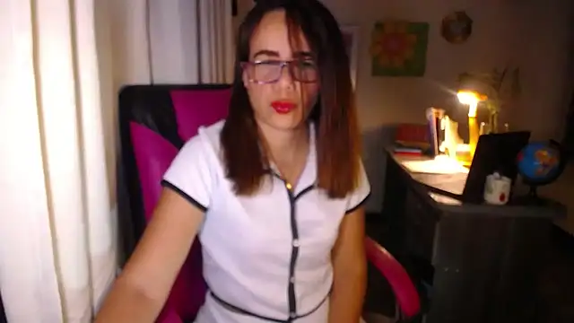 Snapshot of danielle_rose_1 chatting on May 23, 2026, 3:27 pm danielle rose 1 online show from May 23, 2026, 3:27 pm