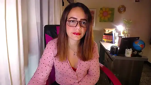 Snapshot of danielle_rose_1 chatting on May 28, 2026, 4:59 pm danielle rose 1 online show from May 28, 2026, 4:59 pm