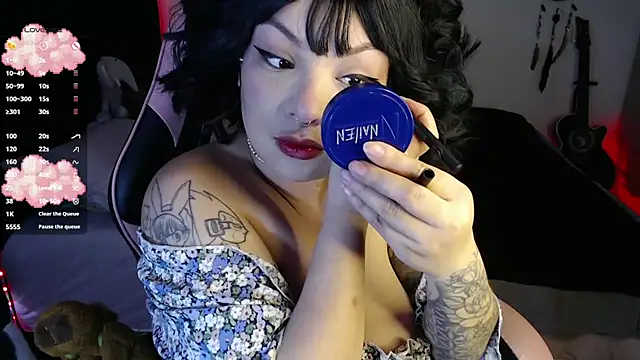 Theprojectsaraa online show from November 17, 2025, 8:14 pm