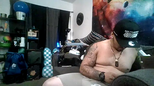 Snapshot of Antoniothedon chatting on May 10, 2026, 11:48 am Antoniothedon online show from May 10, 2026, 11:48 am