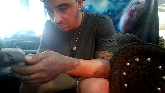 Snapshot of Antoniothedon chatting on May 17, 2026, 7:10 pm Antoniothedon online show from May 17, 2026, 7:10 pm