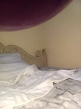 sexxylucia online show from September 21, 2025, 12:45 am