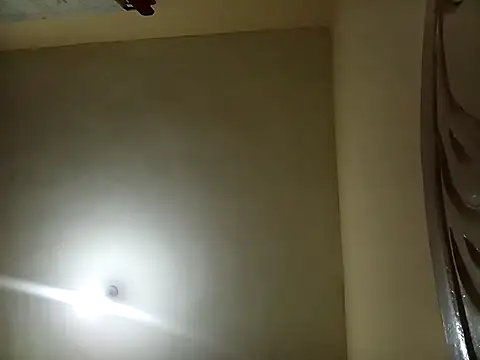 sexxylucia online show from September 25, 2025, 8:34 pm