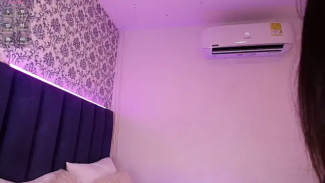 AmberMoss  online show from March 7, 2025, 3:40 am