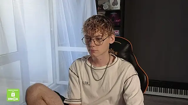 Keytaro online show from September 9, 2025, 12:48 pm