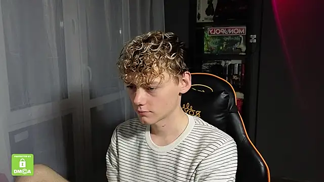 Keytaro online show from October 6, 2025, 11:02 pm