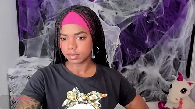 Marce 22 online show from October 8, 2025, 4:04 pm