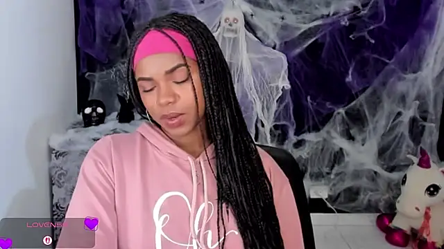 Marce 22 online show from October 9, 2025, 4:10 am