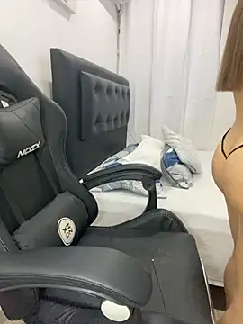 Belissa miller online show from September 22, 2025, 7:05 pm