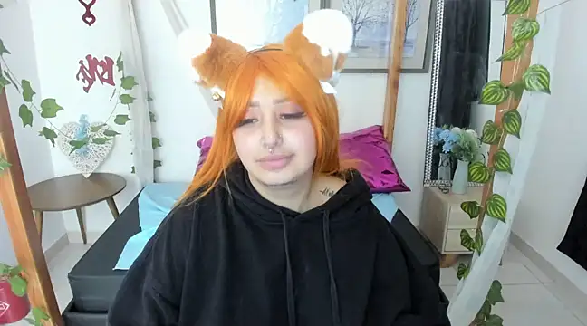 lussyevans24 online show from March 9, 2025, 9:24 am