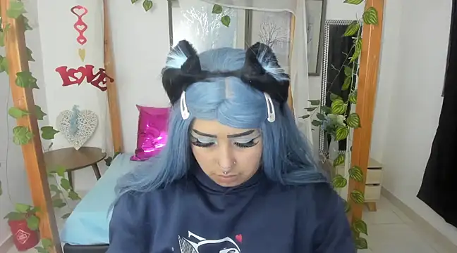 lussyevans24 online show from March 13, 2025, 3:11 am