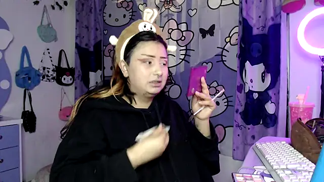 lussyevans24 online show from November 29, 2025, 5:10 am