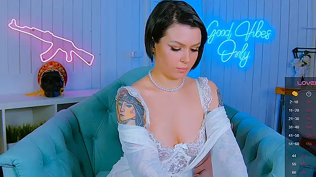 My toys pink online show from March 9, 2025, 12:42 pm