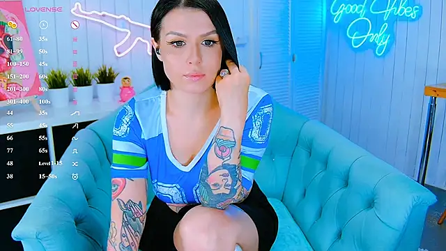 Snapshot of My_toys_pink chatting on June 20, 2026, 10:23 pm My toys pink online show from June 20, 2026, 10:23 pm