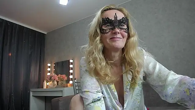 angelica marquise online show from December 25, 2024, 6:41 pm