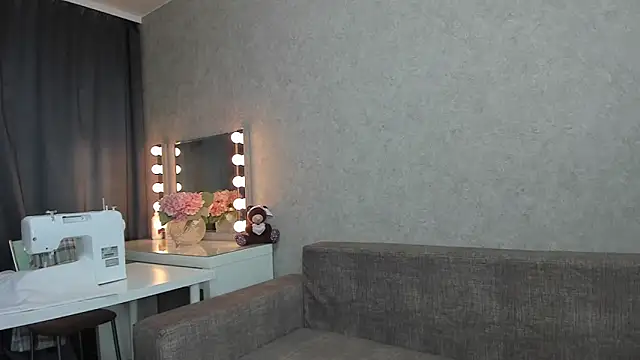 angelica marquise online show from February 10, 2025, 12:50 pm