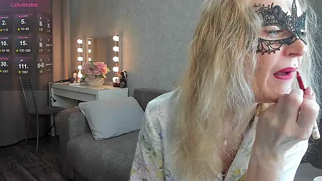 angelica marquise online show from September 9, 2025, 4:28 pm