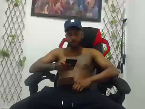 Snapshot of Ostinsanto chatting on February 6, 2026, 7:17 pm Ostinsanto online show from February 6, 2026, 7:17 pm