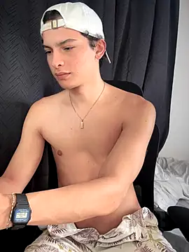 cybercosmiiic online show from October 15, 2025, 7:36 pm