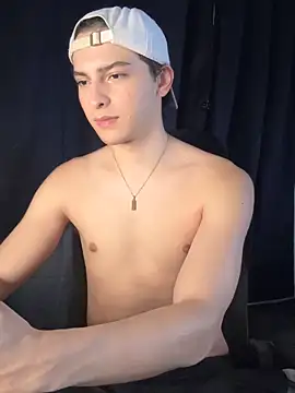 cybercosmiiic online show from November 17, 2025, 9:20 pm