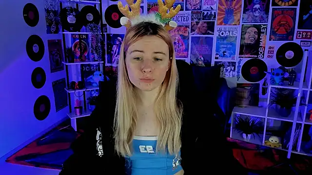 Snapshot of LexiWenford chatting on December 27, 2024, 9:28 am LexiWenford online show from December 27, 2024, 9:28 am