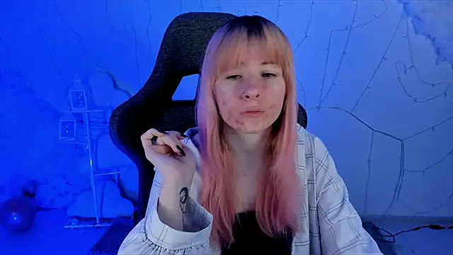 Snapshot of LexiWenford chatting on February 17, 2025, 2:42 am LexiWenford online show from February 17, 2025, 2:42 am