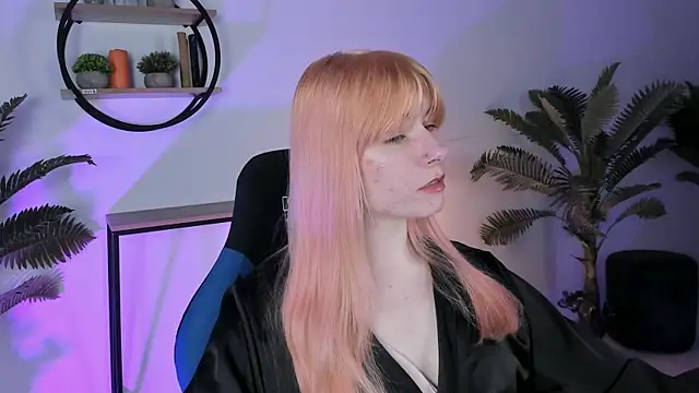 Snapshot of LexiWenford chatting on March 3, 2025, 9:00 am LexiWenford online show from March 3, 2025, 9:00 am