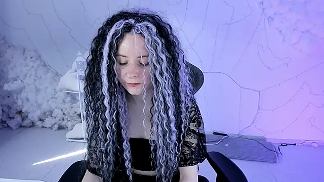 Snapshot of LexiWenford chatting on March 18, 2025, 8:58 am LexiWenford online show from March 18, 2025, 8:58 am