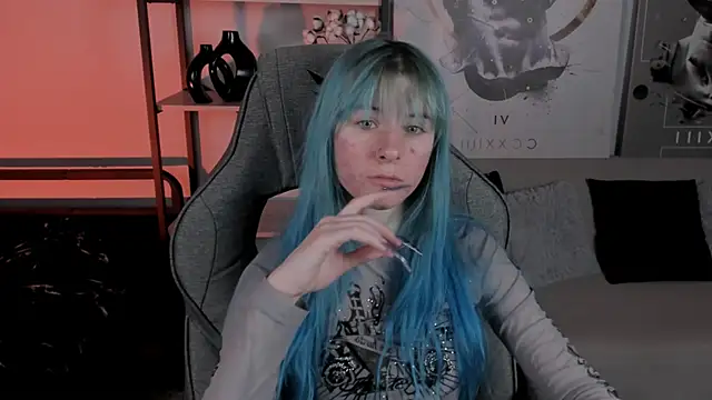 Snapshot of LexiWenford chatting on October 7, 2025, 2:53 am LexiWenford online show from October 7, 2025, 2:53 am