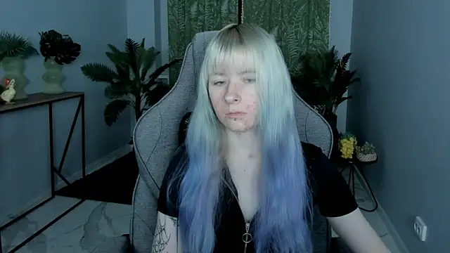 Snapshot of LexiWenford chatting on November 13, 2025, 3:05 am LexiWenford online show from November 13, 2025, 3:05 am