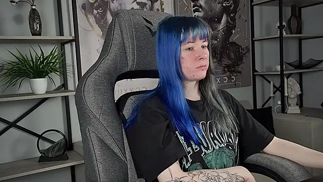 LexiWenford online show from April 16, 2026, 2:56 am