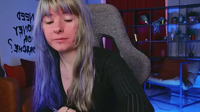 Snapshot of LexiWenford chatting on May 5, 2026, 3:25 am LexiWenford online show from May 5, 2026, 3:25 am
