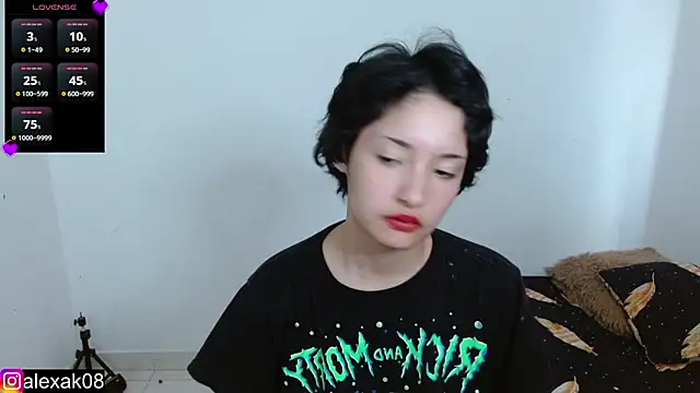 alexaa08 online show from December 6, 2024, 5:33 pm