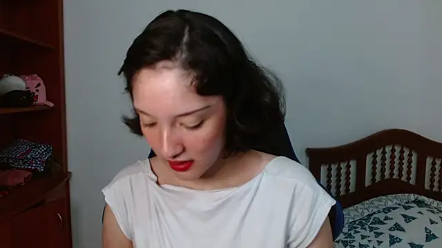 alexaa08 online show from September 12, 2025, 12:38 pm