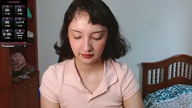 alexaa08 online show from October 28, 2025, 12:30 pm