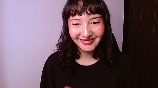 alexaa08 online show from April 26, 2026, 1:53 pm