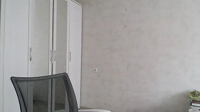 Devil Goddess online show from March 17, 2025, 9:33 am