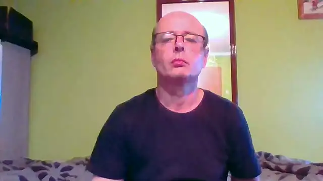 Snapshot of Tiger202441 chatting on July 27, 2026, 9:44 pm Tiger202441 online show from July 27, 2026, 9:44 pm