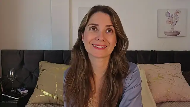 Natasha Kinski online show from September 12, 2025, 7:58 pm