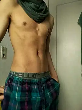 Dennis 2024 online show from March 6, 2026, 9:33 pm