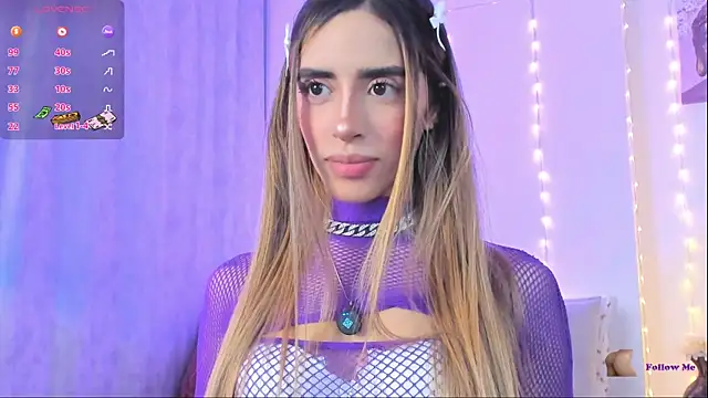 StormiRusso online show from November 12, 2025, 1:39 am