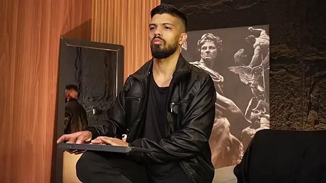 DannSaenz online show from September 14, 2025, 10:36 am