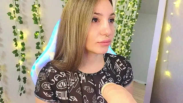 Kurama Katana online show from December 22, 2024, 8:47 pm