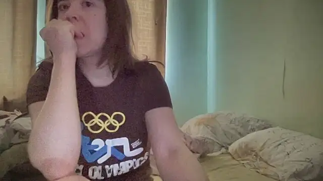 Diamond Tyler online show from March 3, 2025, 4:58 am